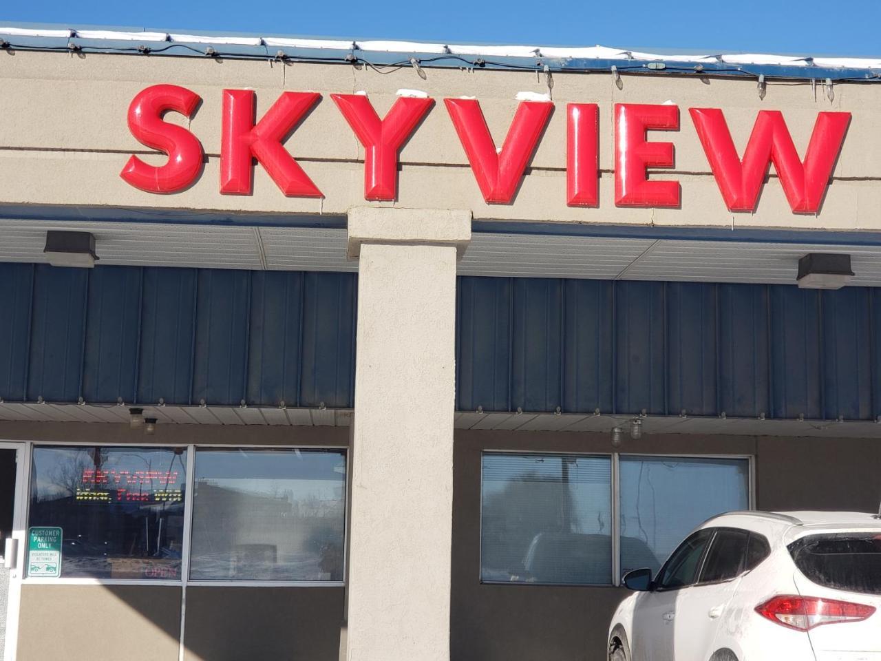 Skyview Swift Current Hotel Exterior photo